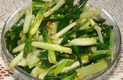 Корейский салат из чесночных стрелок